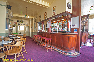 Back Bar.  by Michael Slaughter. Published on 24-04-2020
