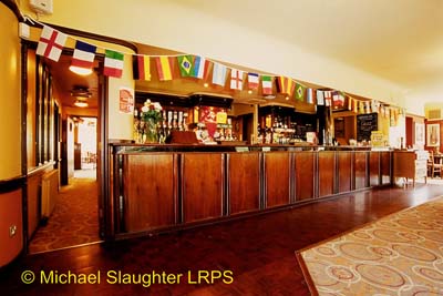 Right Bar.  by Michael Slaughter. Published on  